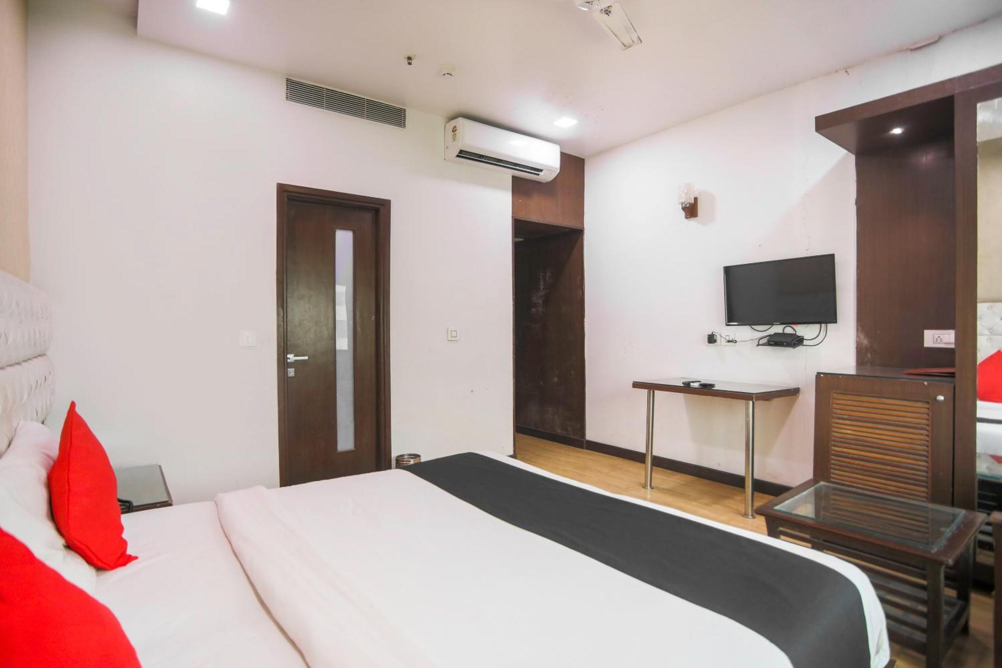 Hotel O Parktel Indirapuram 외부 사진