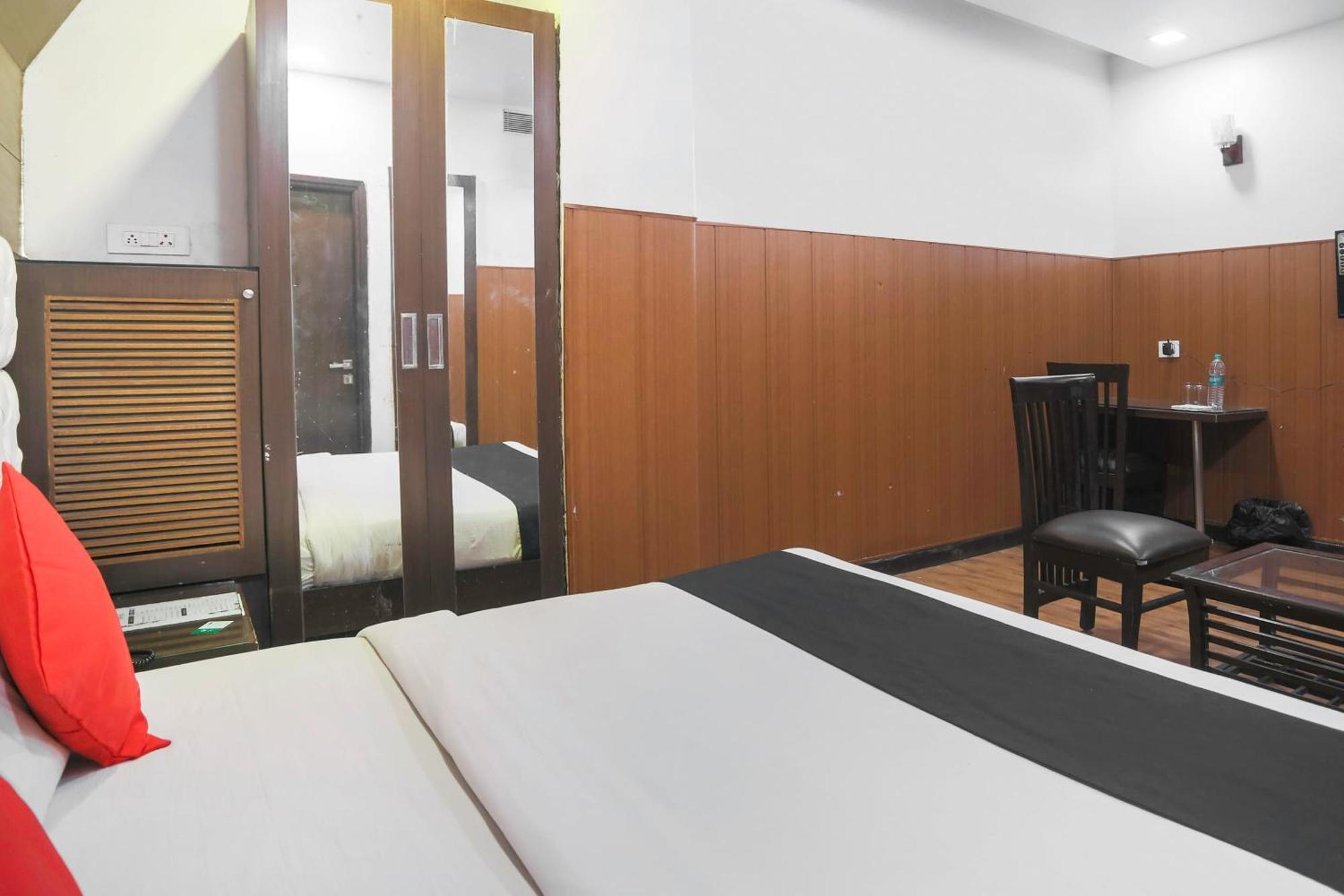 Hotel O Parktel Indirapuram 외부 사진