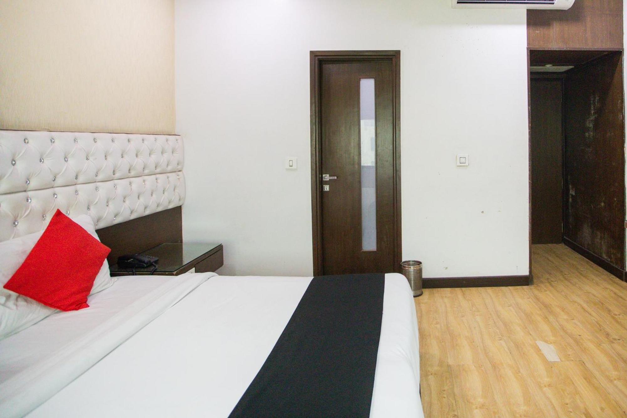 Hotel O Parktel Indirapuram 외부 사진