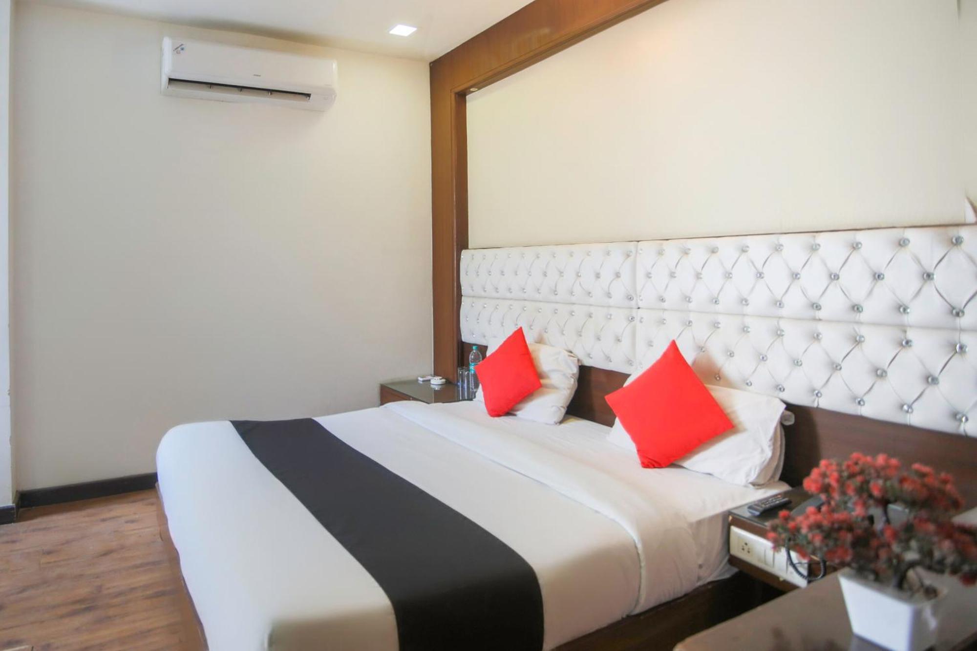 Hotel O Parktel Indirapuram 외부 사진
