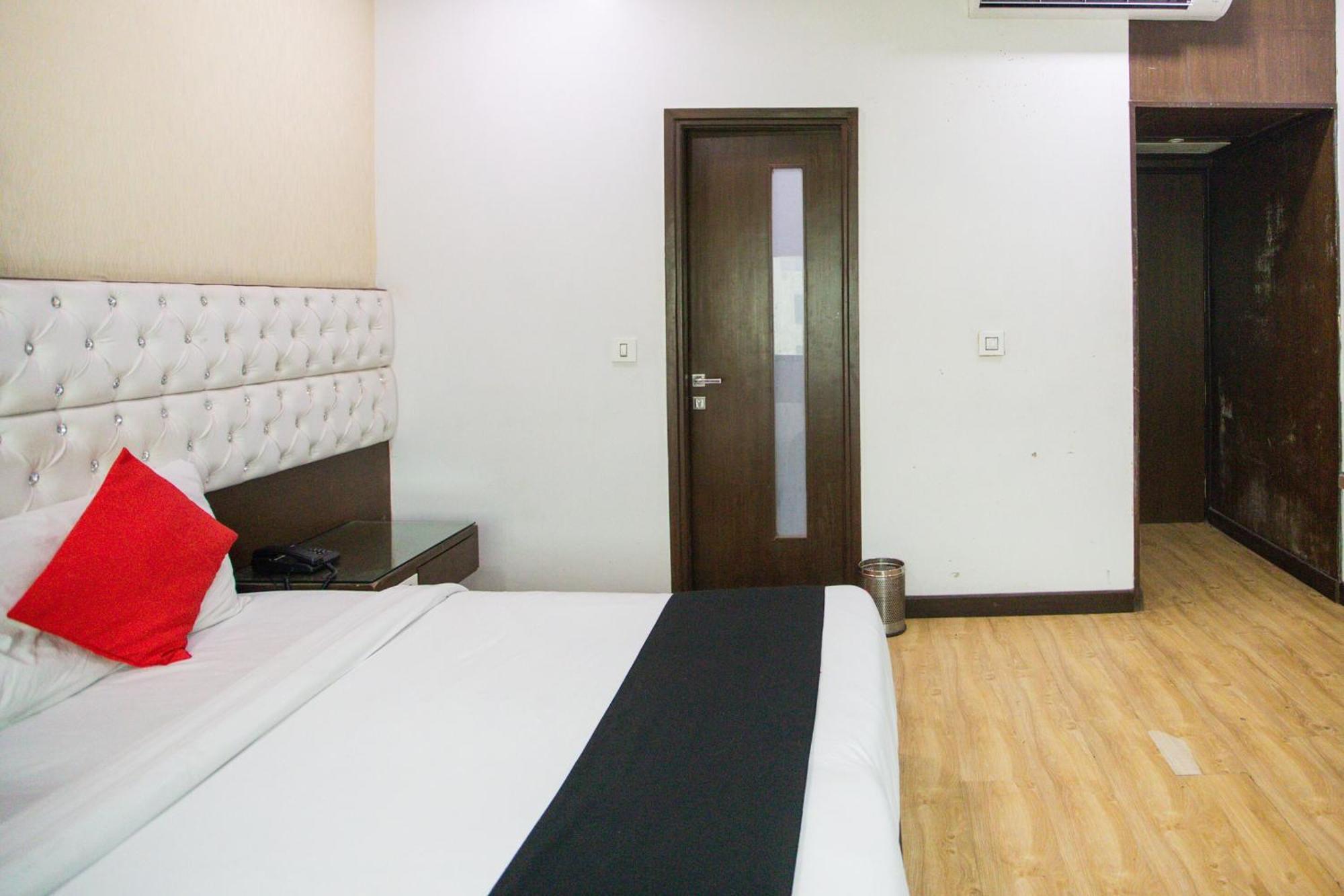 Hotel O Parktel Indirapuram 외부 사진